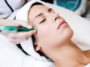 CURSO INTEGRATIVE FACIAL CUPPING ( DRENAJE LINFÁTICO Y PROTOCOLOS DE FACE LIFTING CON VENTOSAS)