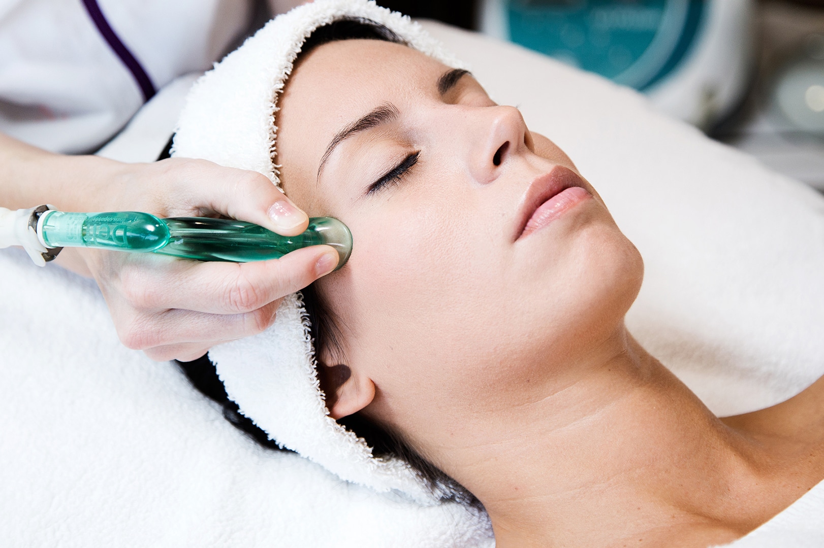 CURSO INTEGRATIVE FACIAL CUPPING ( DRENAJE LINFÁTICO Y PROTOCOLOS DE FACE LIFTING CON VENTOSAS)